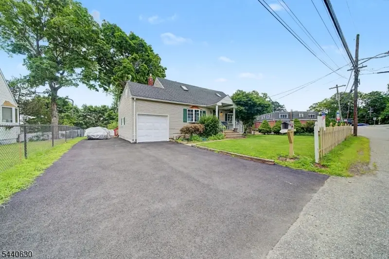 84 Roosevelt Ave, Butler, NJ 07405 - #2