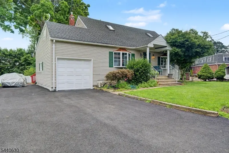 84 Roosevelt Ave, Butler, NJ 07405 - #3