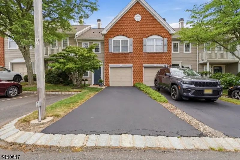28 Dutch Ct, Holmdel, NJ 07733 - #1