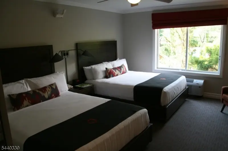 2 Chamonix Dr #402, Vernon Center, NJ 07462 - #3