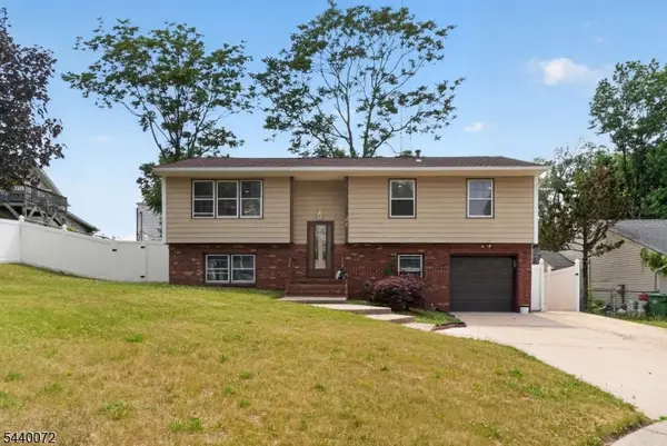 21 Ash Rd, Edison Twp., NJ 08817