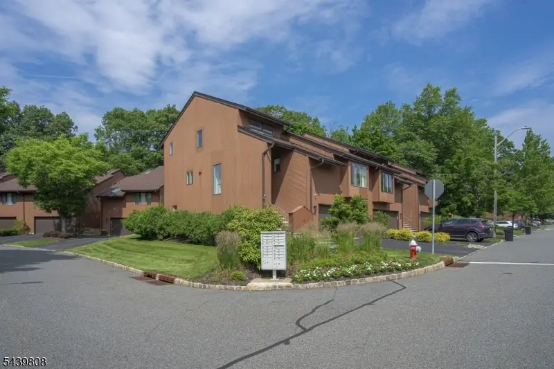 41 Sullivan Dr, West Orange, NJ 07052 - #3