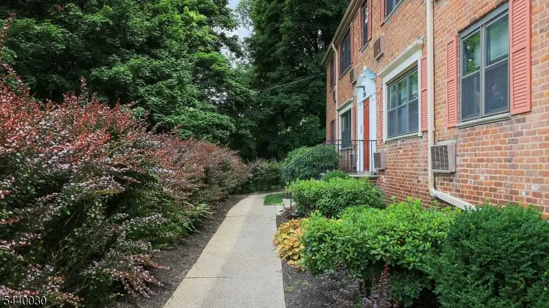 37A Sandra Circle #4, Westfield, NJ 07090 - #2