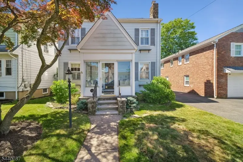 24 Meeker Pl, Millburn, NJ 07041 - #2