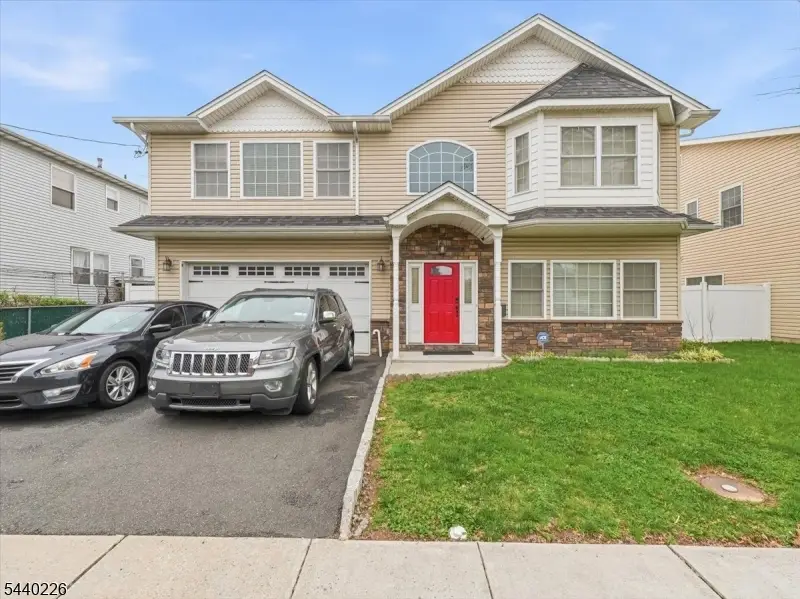 911 Worth Ave, Linden, NJ 07036 - #1