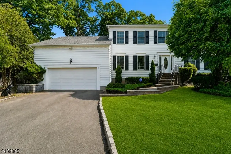 62 Parkway, Rochelle Park, NJ 07662 - #1