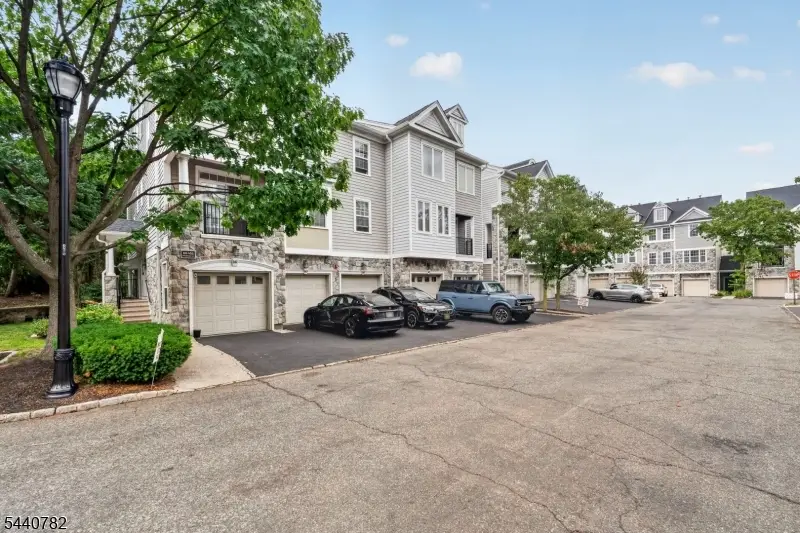 169 Winchester Ct, Clifton, NJ 07013 - #2