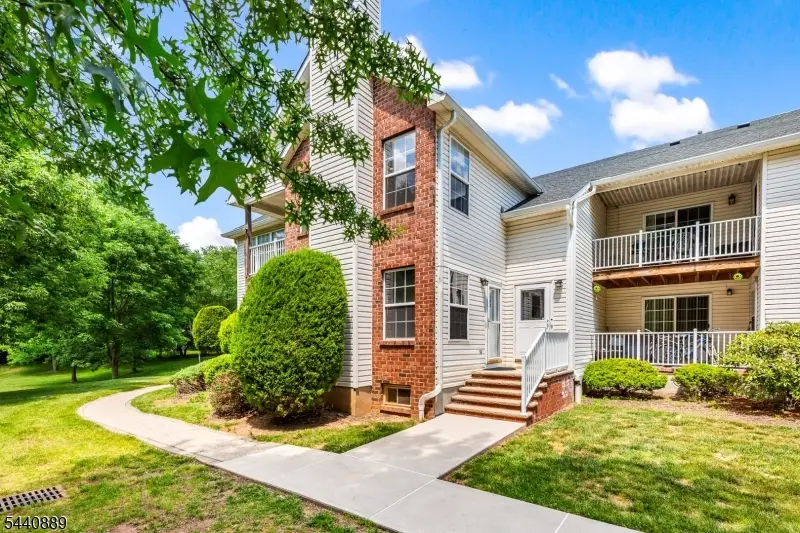 343 Bowler Ct, Piscataway, NJ 08854 - #1