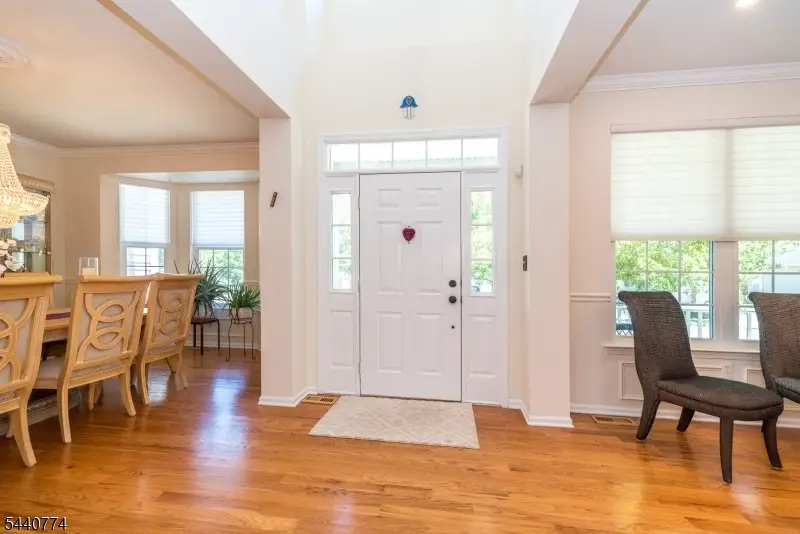 21 Stirrup Ln, Raritan, NJ 08822 - #3