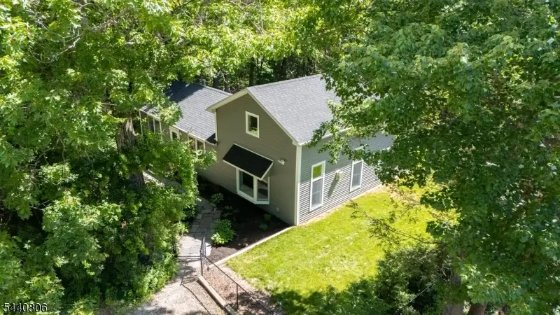 14 Maine Rd, Upper Greenwood Lake, NJ 07480 - #1