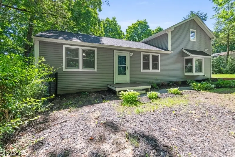 14 Maine Rd, Upper Greenwood Lake, NJ 07480 - #3