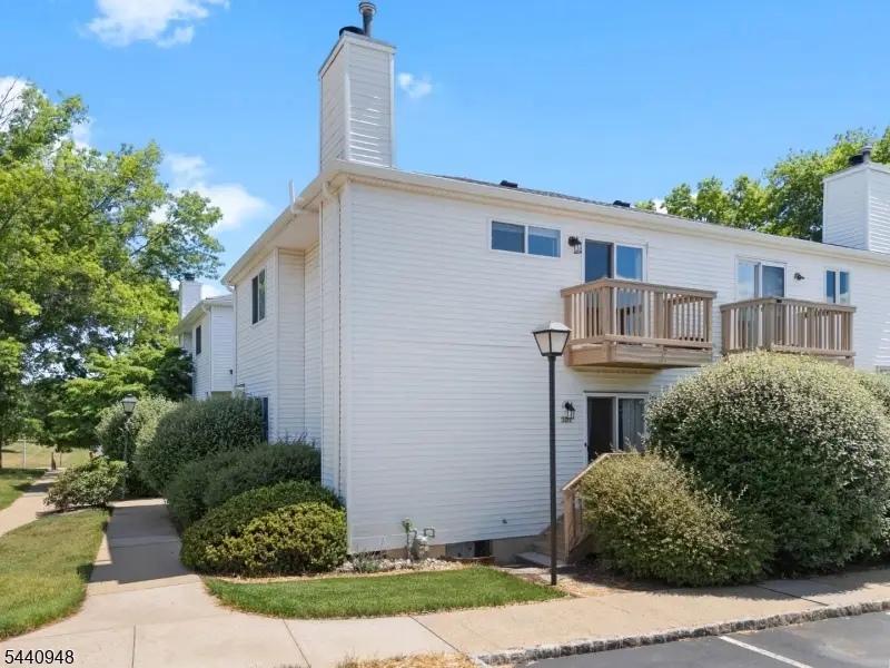 301 Saddle Ct, Raritan, NJ 08822 - #2