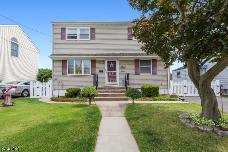 18 Jerome Dr, Clifton, NJ 07011 - #2