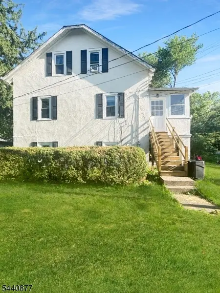 63 Poplar Dr, Stirling, NJ 07980 - #2