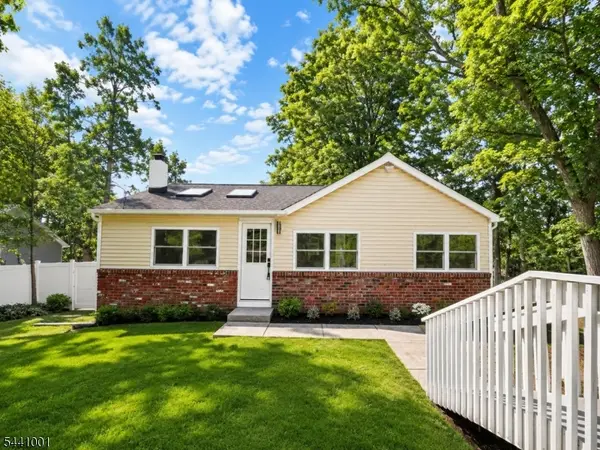 30 Belford Dr, West Milford Twp., NJ 07421