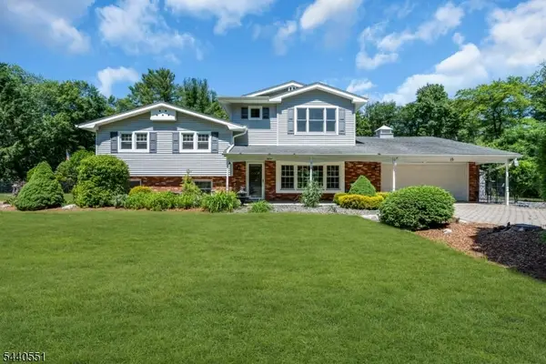 15 Timber Ln, West Milford Twp., NJ 07435