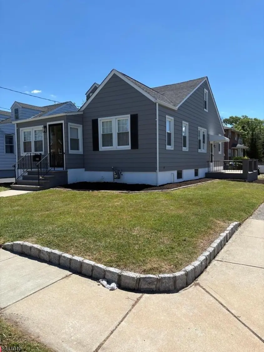 1019 W Henry St, Linden, NJ 07036 - #1
