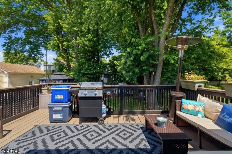 16 Creston Ave, Union, NJ 07083 - #1
