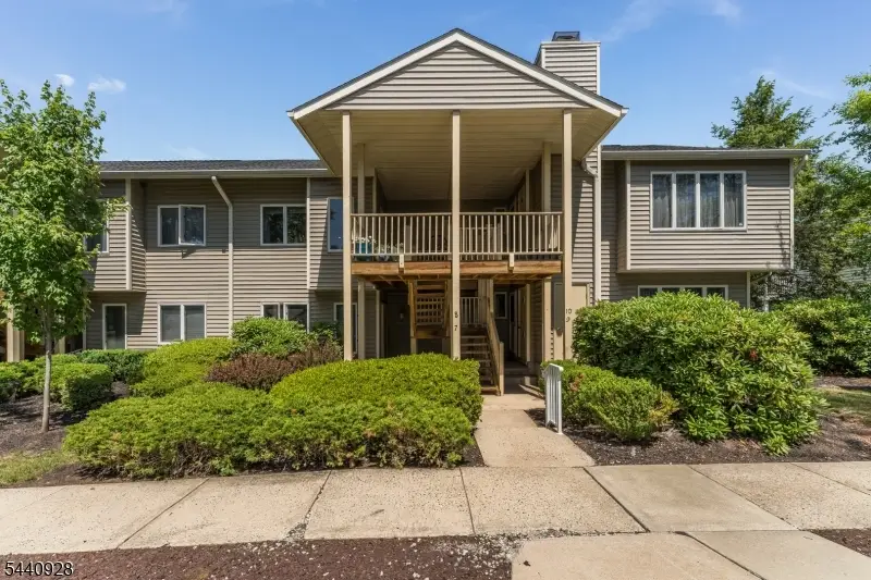 8 Westchester Ter, Clinton, NJ 08801 - #1
