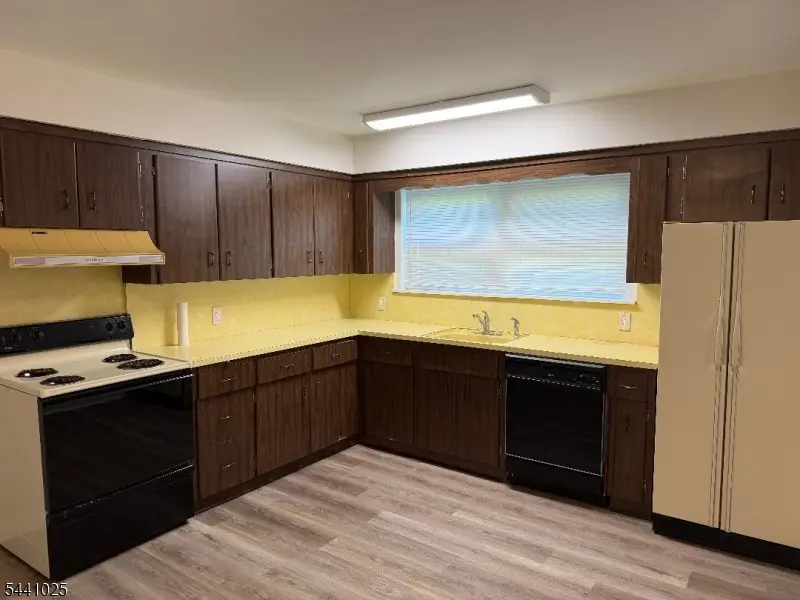 44 Burgh Ave, Clifton, NJ 07011 - #2