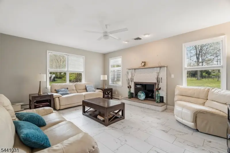 20 Greenbriar Ct, Boonton, NJ 07005 - #2