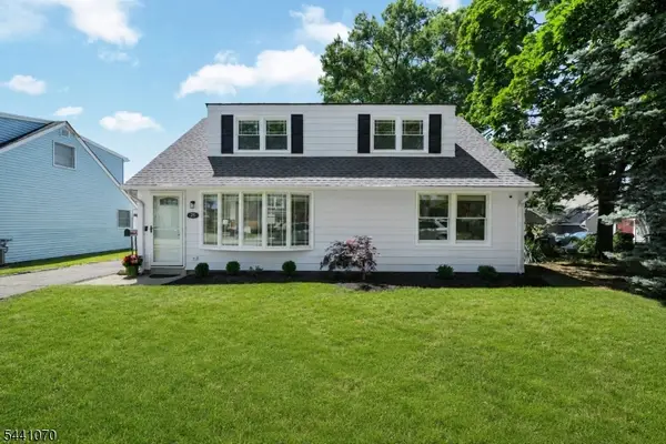 25 Parker Ave, Rochelle Park Twp., NJ 07662
