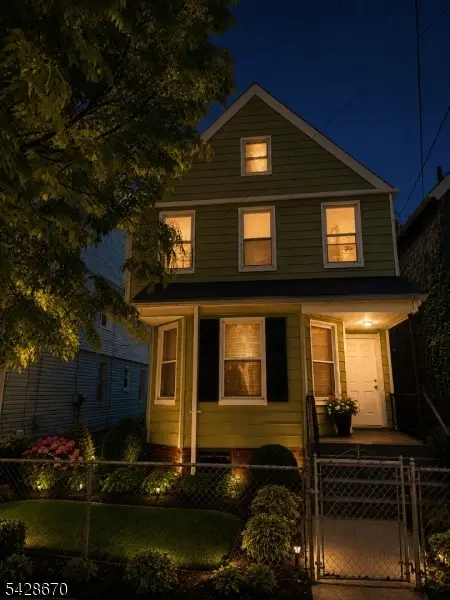 667 Scotland Rd, Orange, NJ 07050 - #2