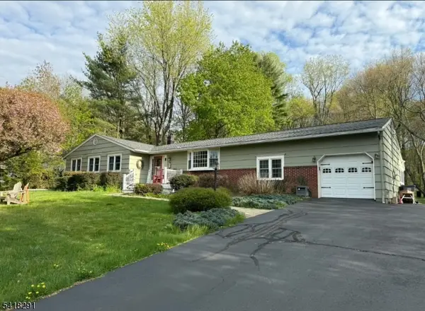 57 Mountain View Avenue, Washington Twp., NJ 07853
