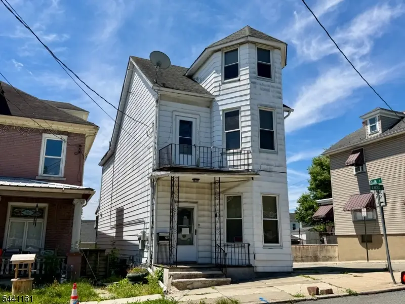242 Filmore St, Phillipsburg, NJ 08865 - #2