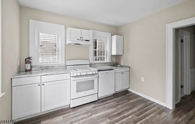 46 Headley Terrace, Irvington, NJ 07111 - #3