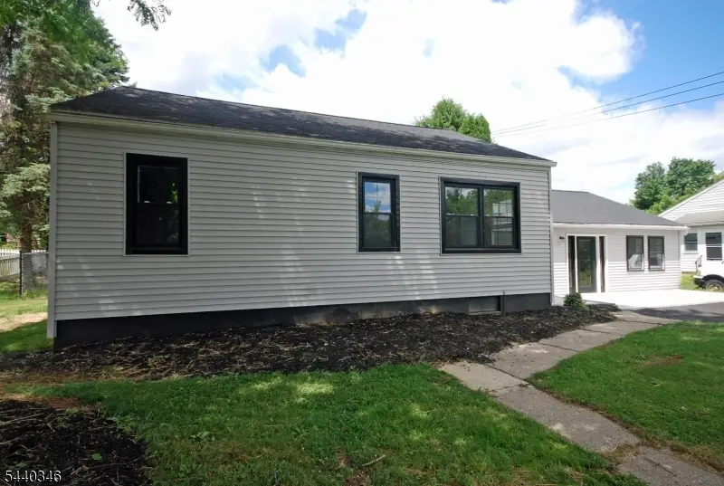 496 Franklin St, Pohatcong, NJ 08865 - #3