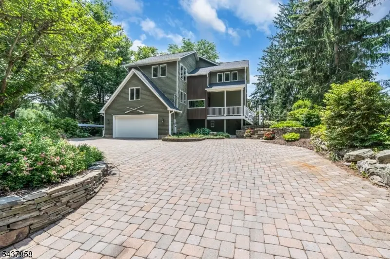 18 Oakdale Ave, Hopatcong, NJ 07843 - #3