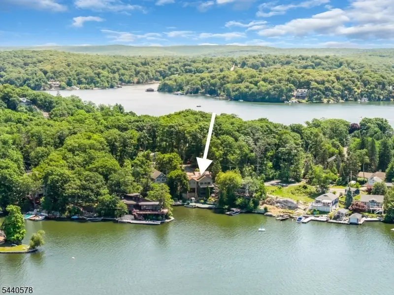 30 Oakdale Ave, Hopatcong, NJ 07843 - #1