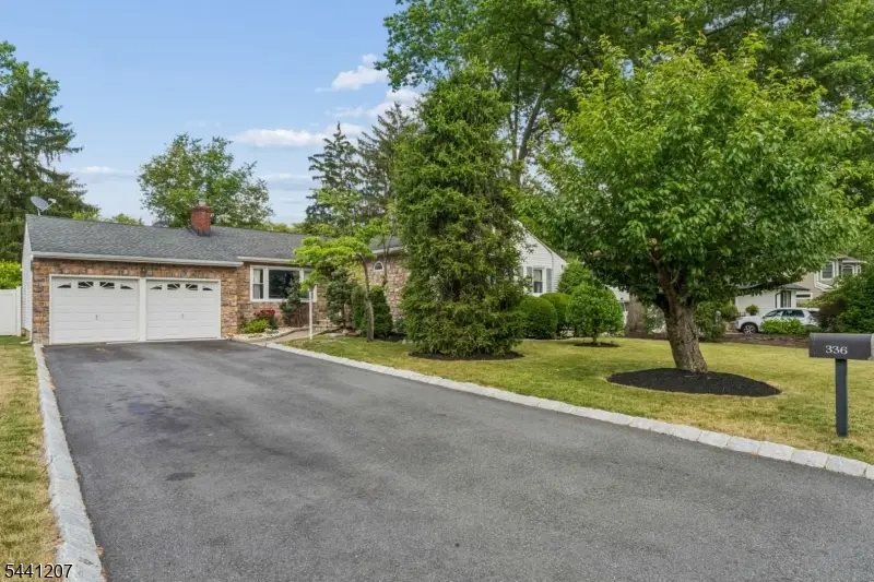 336 Darby Ln, Mountainside, NJ 07092 - #3