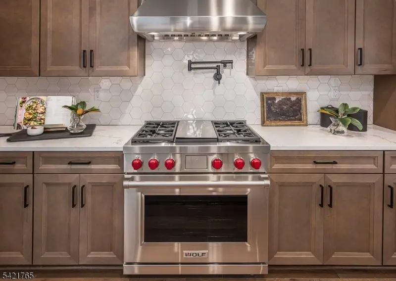 16 Baldwin Ave, Far Hills, NJ 07931 - #2