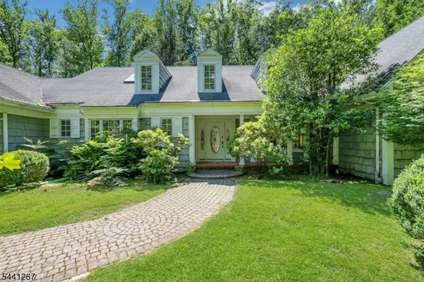 225 Sunlit Drive, Warren Twp., NJ 07059