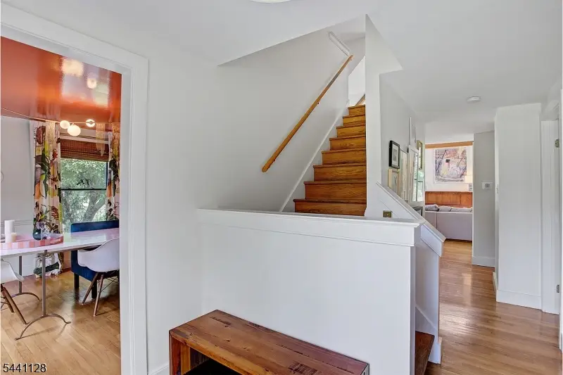 2 Schoolhouse Lane, Tewksbury, NJ 08858 - #2