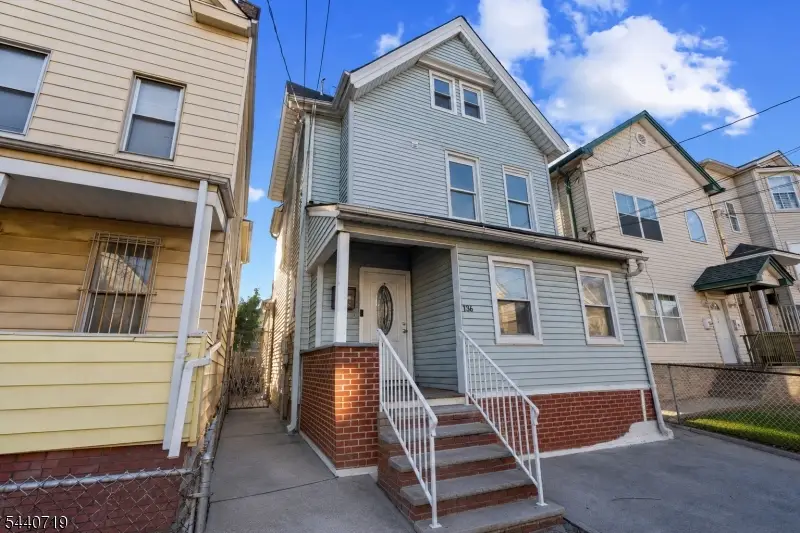 136 Smith St, Elizabeth, NJ 07201 - #3