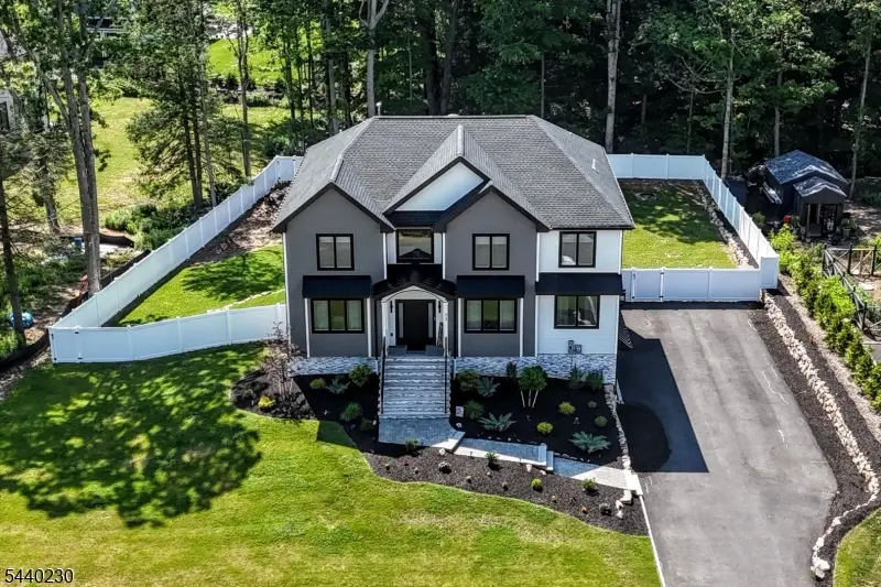 73 Heritage Dr, West Milford, NJ 07480 - #3