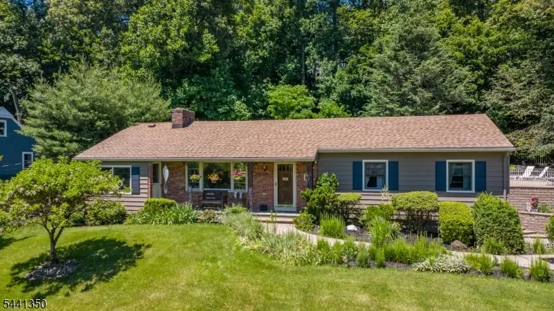 36 Leamoor Dr, Morris Plains, NJ 07950 - #2