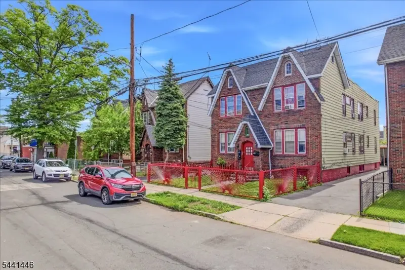 200 Eastern Pkwy, Newark, NJ 07106 - #2