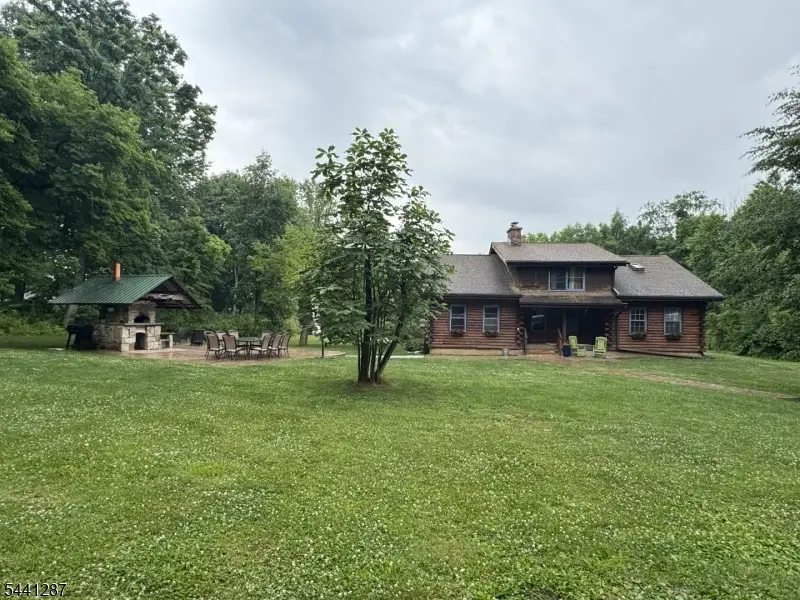 2 Pine Ct, Bethlehem, NJ 08804 - #1