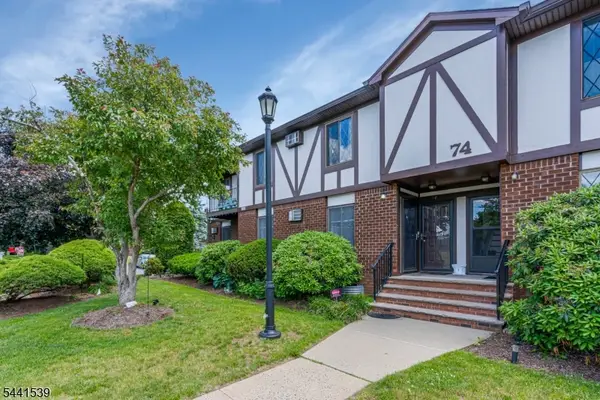74 Farm Rd #E, Hillsborough Twp., NJ 08844