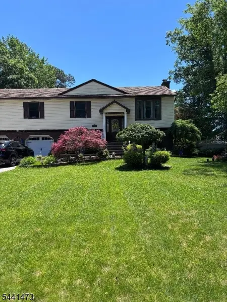 115 Oak St, Old Bridge Twp., NJ 08857