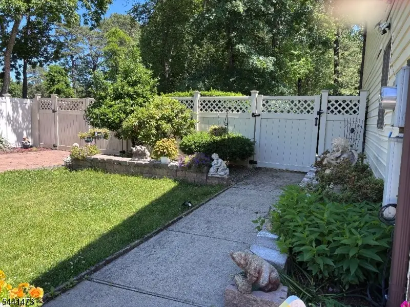 115 Oak St, Old Bridge, NJ 08857 - #3