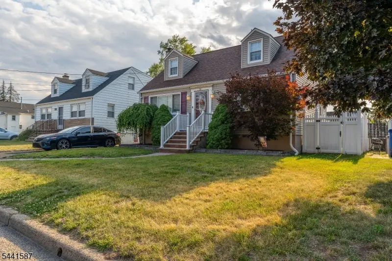 34 Harper St, Piscataway, NJ 08854 - #2