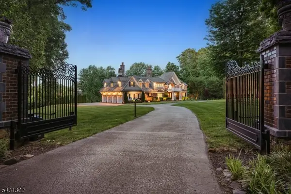 17 Fawn Hill Dr, Harding Twp., NJ 07960