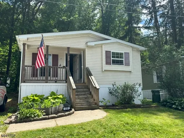 23 Hillside Vlg, Oxford Twp., NJ 07863