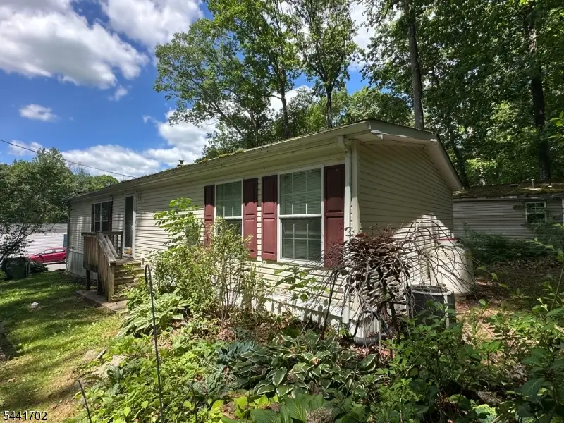 23 Hillside Vlg, Mansfield, NJ 07863 - #2