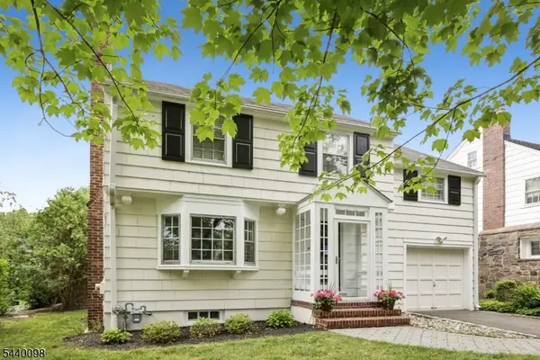 31 Knollwood Ave, Madison Boro, NJ 07940